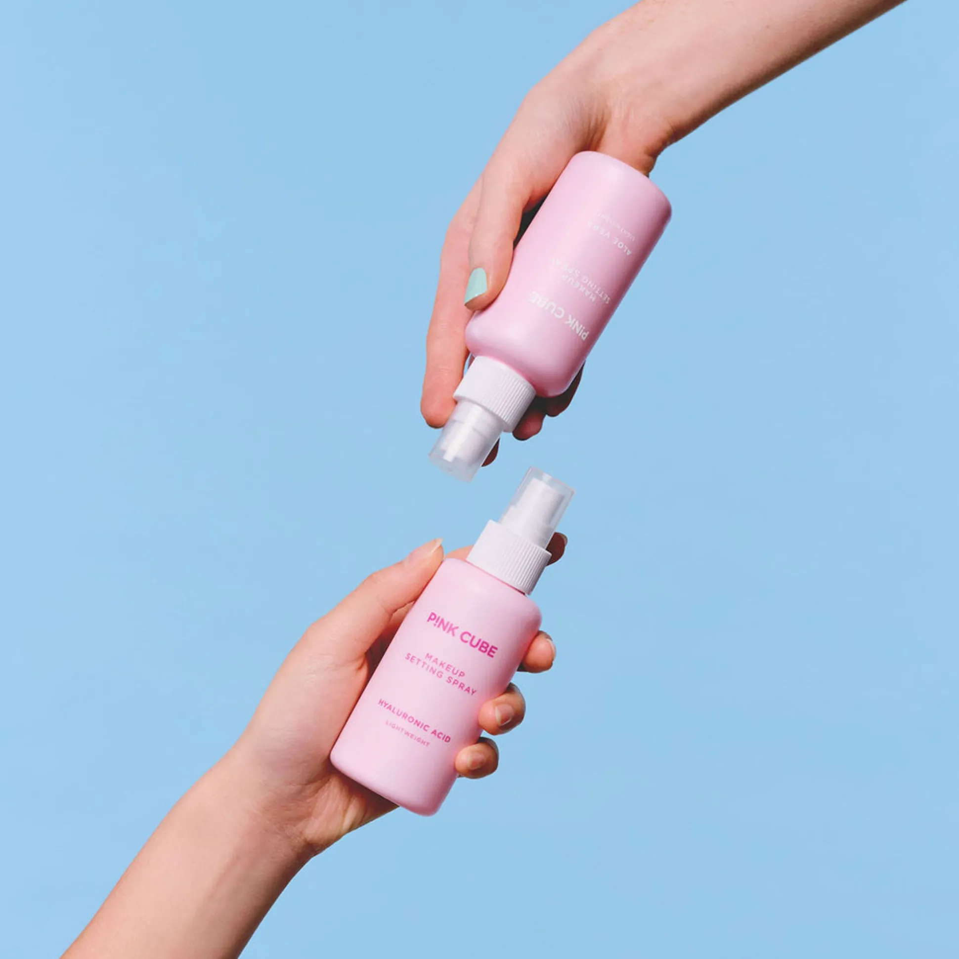 Makeup Setting Spray - Pink Cube (Hyaluronic Acid)